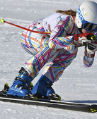 girls skiing