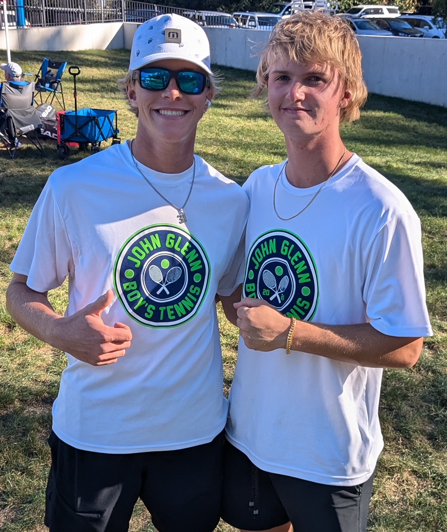 Seniors Nick Naylor and Will Gallagher have teamed up to form a Regional runner-up pair at No. 3 doubles.