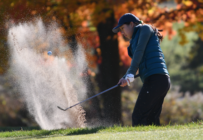 A competitor chips out of the Katke sand. 