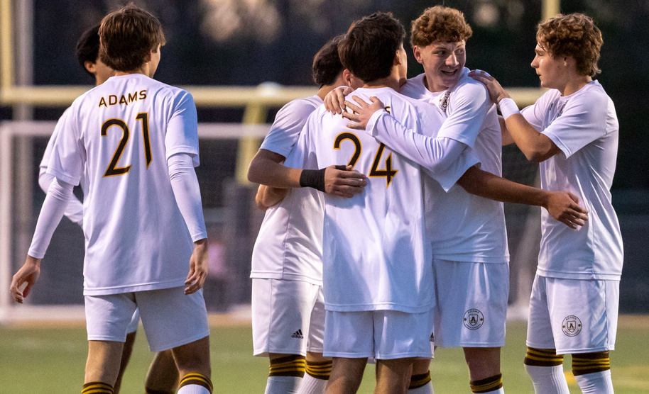 The Highlanders celebrate during their eventual championship victory.