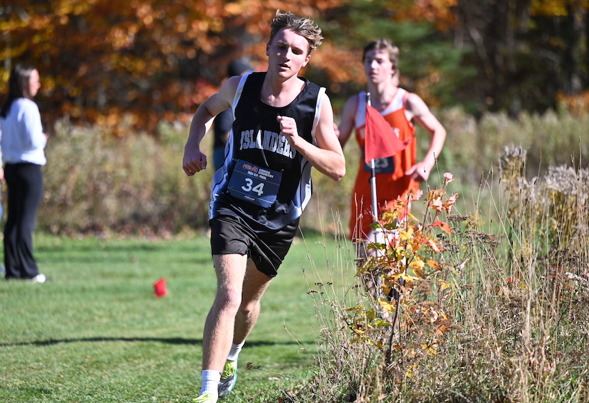 Cedarville/DeTour's Ethan Snyder takes over the lead in the Division 3 race.