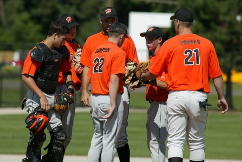 Center fielder continuing to stick it out with Trojans