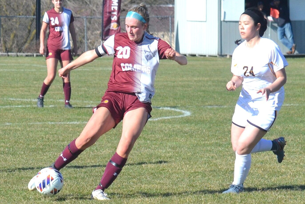 Jada VanNoord steps into a kick earlier this month against Clare.